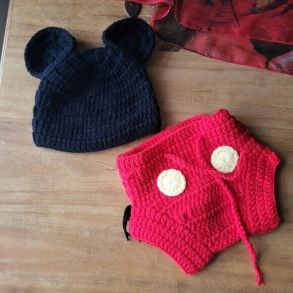 Mickey Mouse Knitted Hat and Bottoms Set